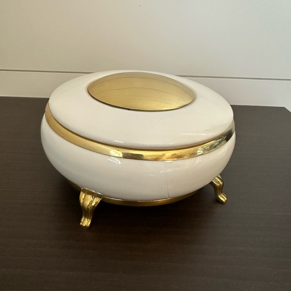 Vintage Hollywood Regency white porcelain trinket box gold gilt claw feet